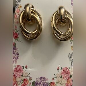 Elegant Gold-Tone Knot Earrings-New